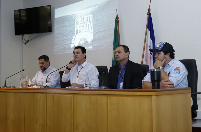  Doação de mudas marca Dia do Meio Ambiente  Cerca de 300 mudas foram distribuídas na Assembleia Legislativa nesta segunda-feira (5)