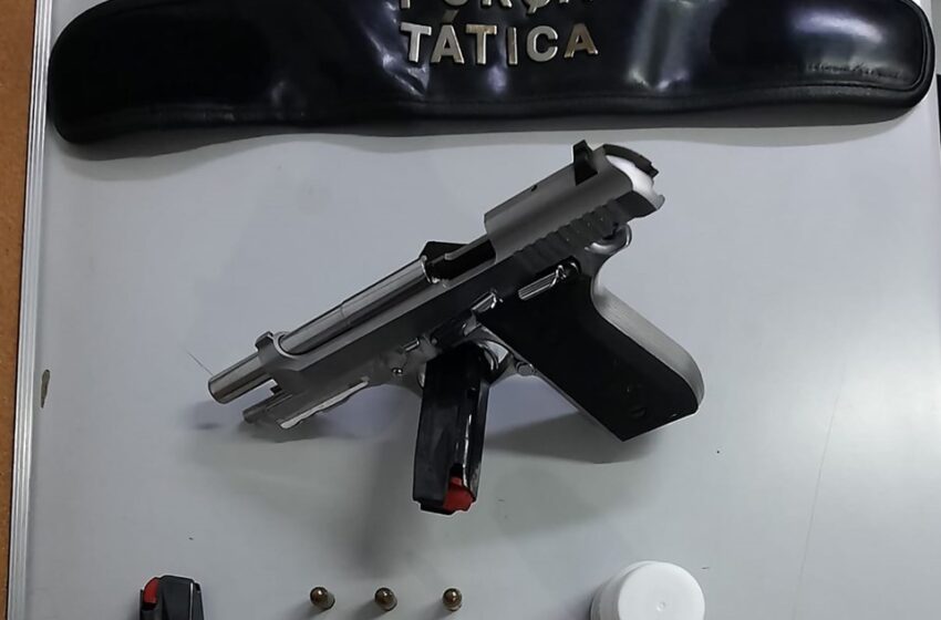  Força Tática aborda homem armado em Vitória