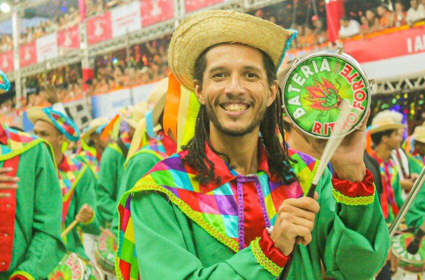  Feito Memorável de Julio D’Black: Desfilando em Todas as Escolas da Liga Especial do Espírito Santo