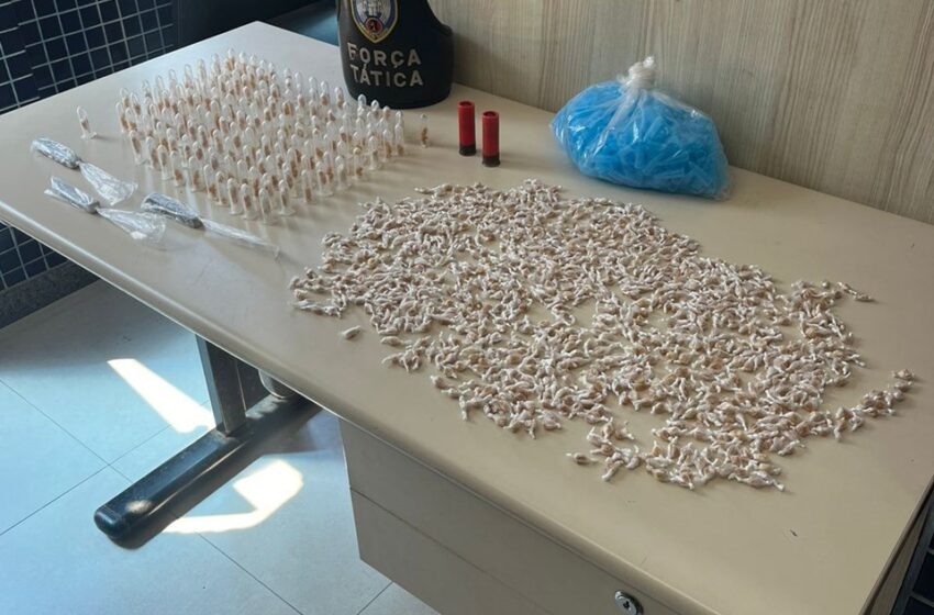  PM apreende drogas e arma em Vila Velha