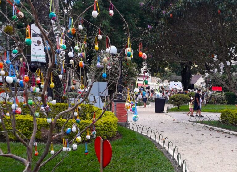  “Árvore de Páscoa”: conheça a Osterbaum com o Turismo Social do Sesc