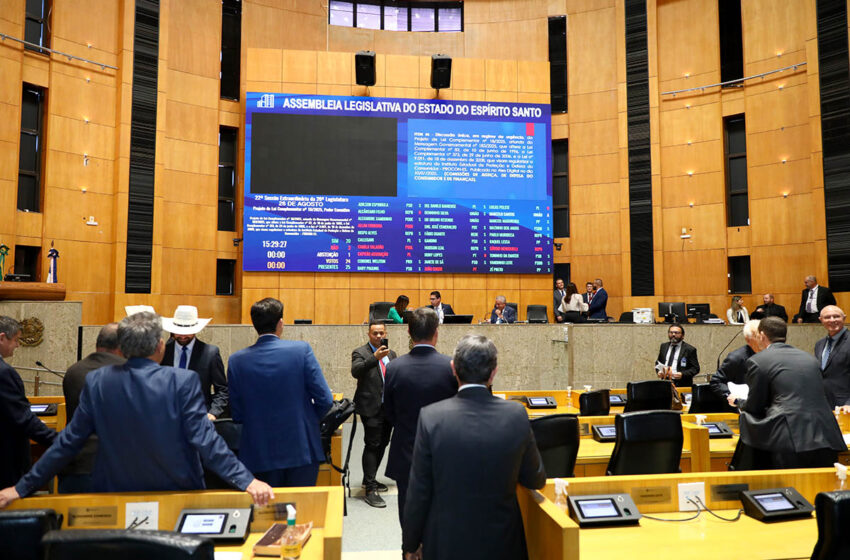 Assembleia aprova flexibilidade de recursos para conselhos de escolas