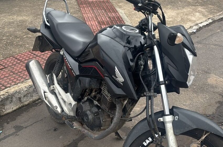  Guarda de Cariacica apreende moto adulterada com um homem de 22 anos neste sábado (20)
