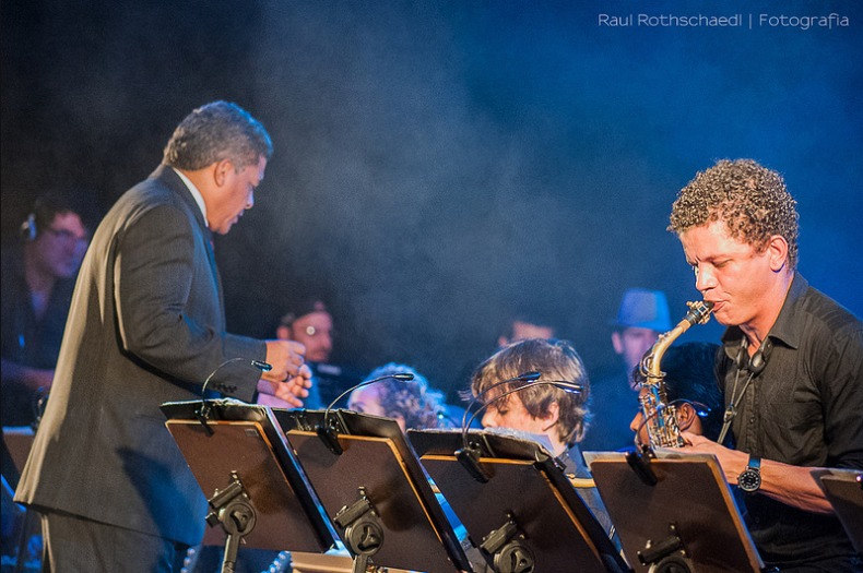  Papai Noel faz visita especial ao Parque Cultural Casa do Governador neste domingo (14) de helicóptero e jet ski