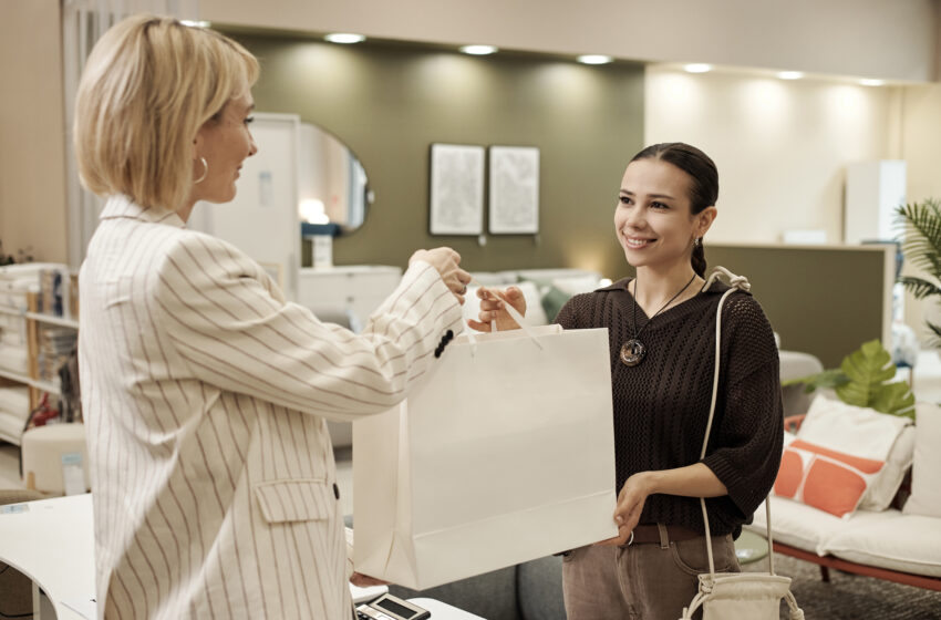  Setores de comércio e serviços capixabas criam mais de 2.200 empregos formais