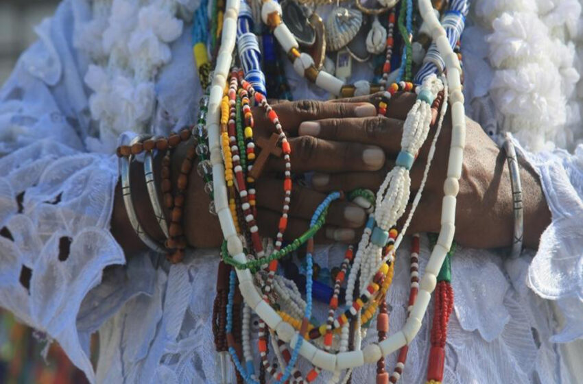  Projeto de lei propõe que pais autorizem participação de alunos em atividades sobre religiões de matriz africana