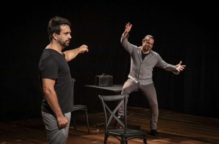  Espetáculo de São Paulo “Tudo Acontece numa Segunda-Feira de Manhã” chega ao Teatro Sônia Cabral, em Vitória