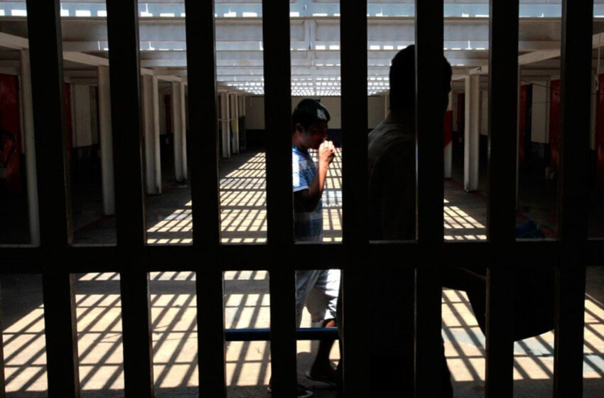  Comissão de Segurança debate crimes praticados por menores de idade