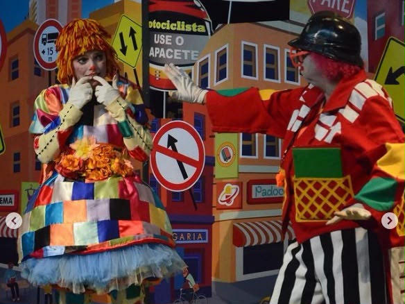  Teatro e cidadania: Circulação do espetáculo “Dona Rua Gentileza – Educando Hoje os Motoristas de Amanhã”, leva educação para o trânsito às escolas municipais de Vitória